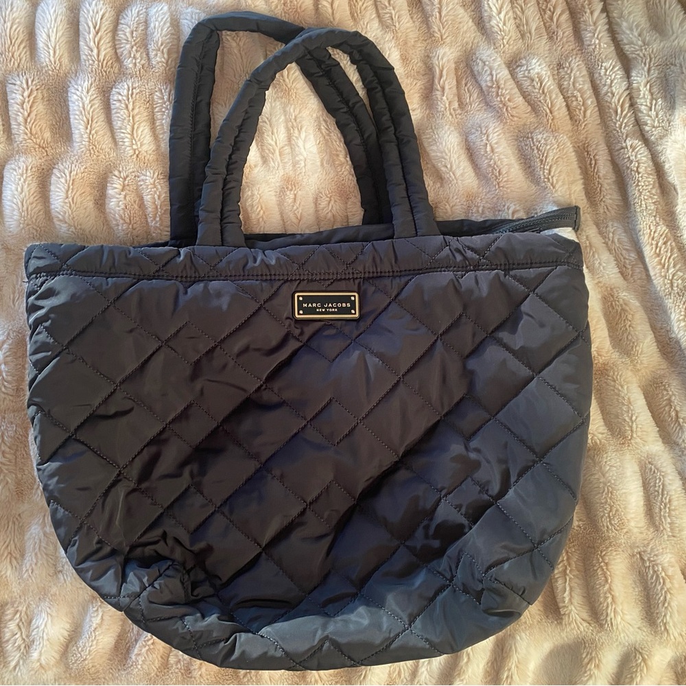 Marc Jacobs Quilted Nylon Tote Bag Black Large Lightweight Travel Work